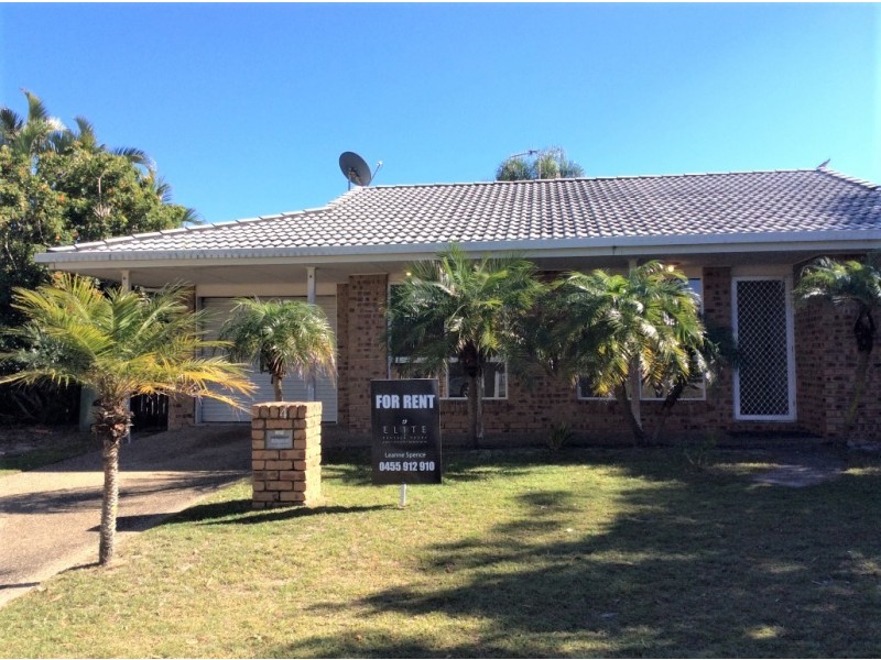 4 VICTORY CRESCENT, Sunrise Beach QLD 4567