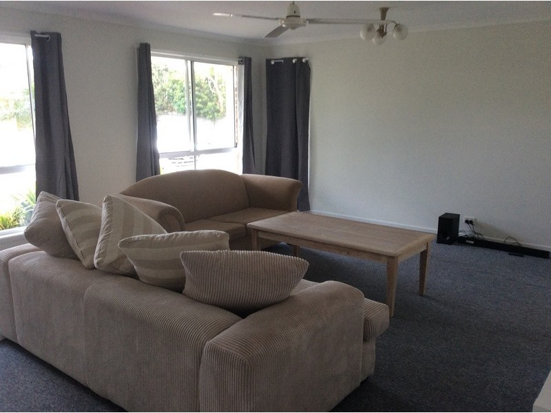 4 VICTORY CRESCENT, Sunrise Beach QLD 4567