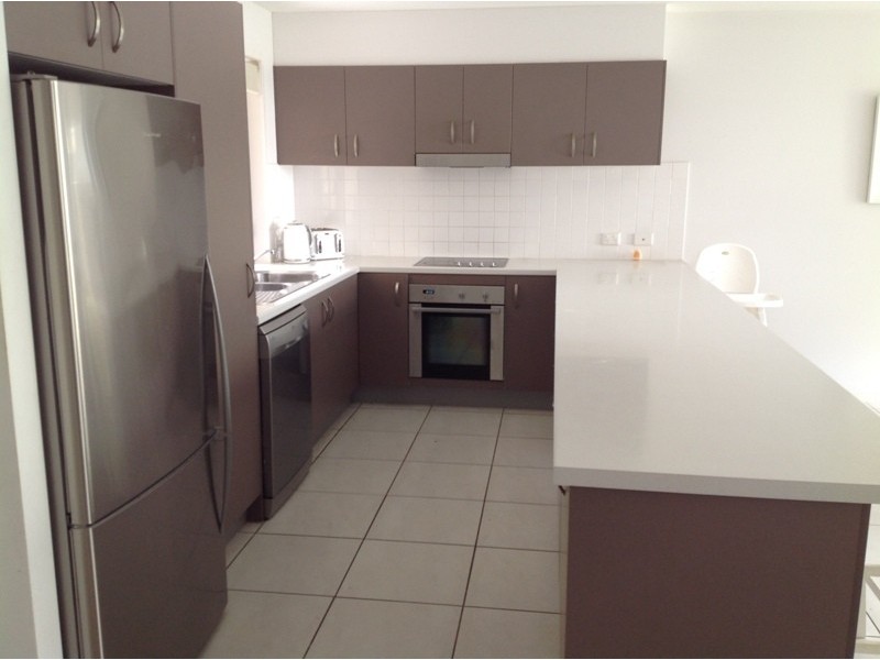 2/27 Catalina Drive, Mudjimba QLD 4564
