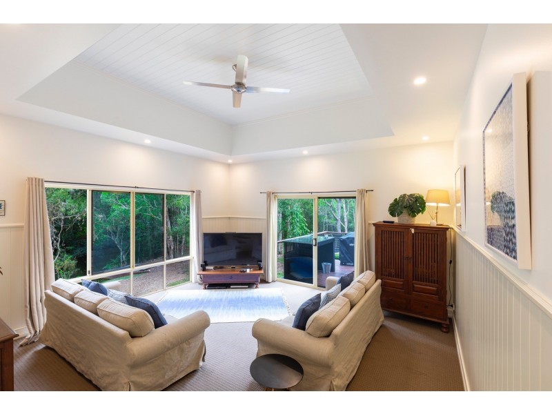 10 YANGUBBI LANE, Cooroibah QLD 4565