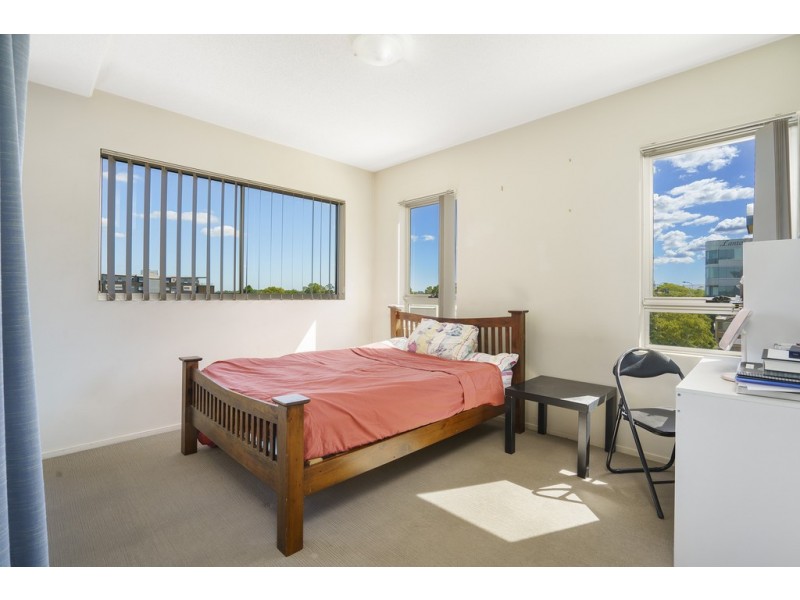 35/27 STATION ROAD, Indooroopilly QLD 4068