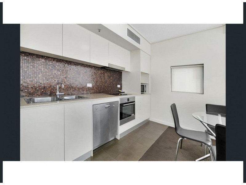 241/18 Tank Street, Brisbane City QLD 4000