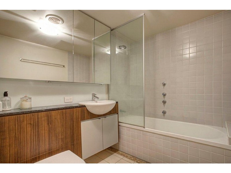 16 Hetherington Ave, Bulimba QLD 4171