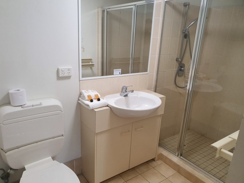 12/37 Bayview street, Runaway Bay QLD 4216