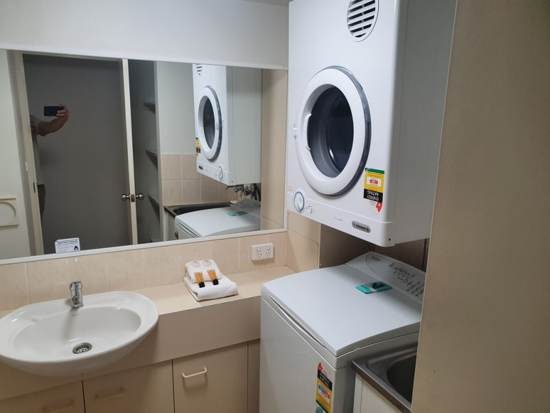 12/37 Bayview street, Runaway Bay QLD 4216