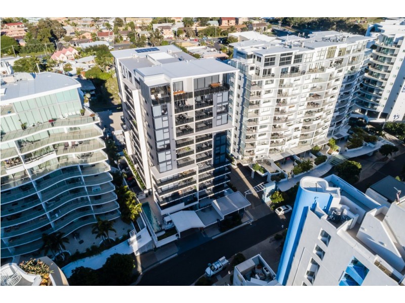25 First Ave, Mooloolaba QLD 4557