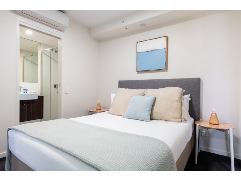 25 First Ave, Mooloolaba QLD 4557