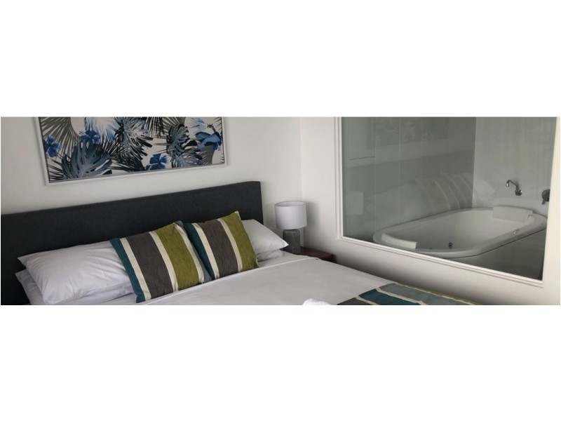 3 bedroom/ 53-55 Sixth Avenue, Maroochydore QLD 4558