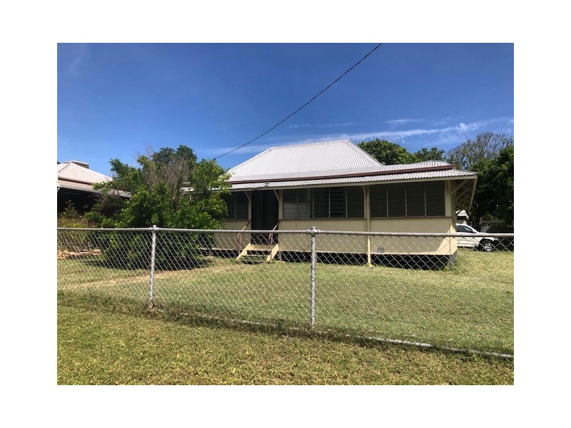 4 Park Street, Charters Towers City QLD 4820