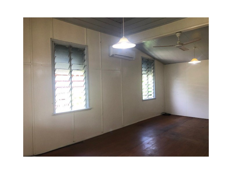 4 Park Street, Charters Towers City QLD 4820