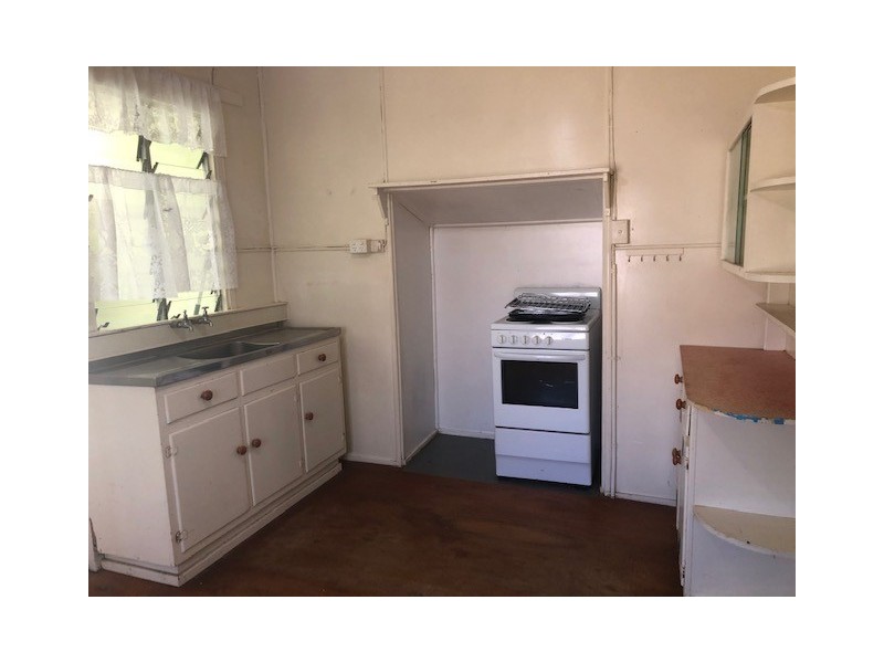 4 Park Street, Charters Towers City QLD 4820