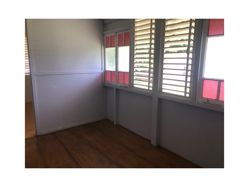 4 Park Street, Charters Towers City QLD 4820