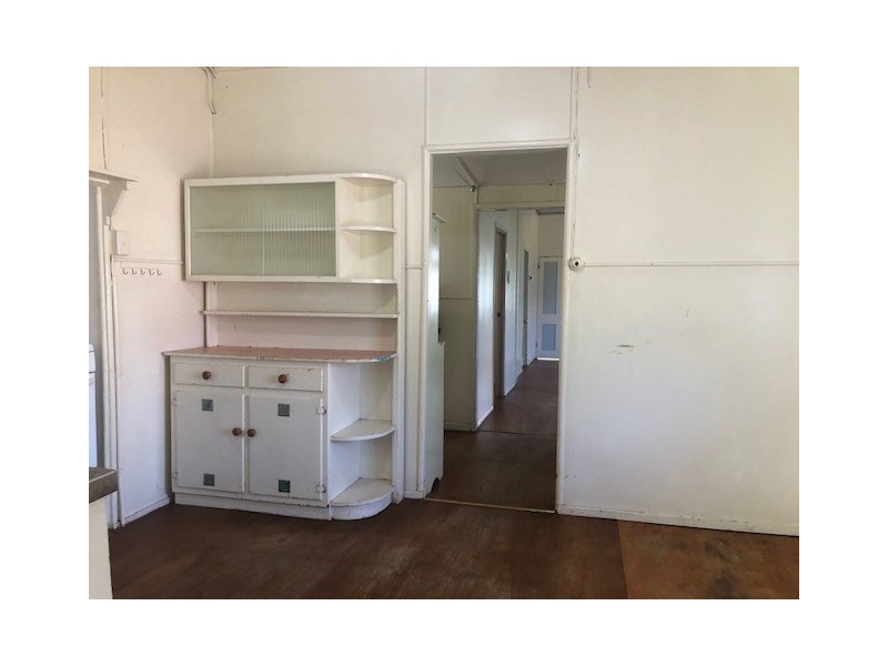 4 Park Street, Charters Towers City QLD 4820