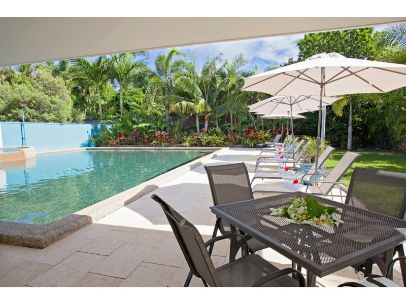 Trinity Beach QLD 4879