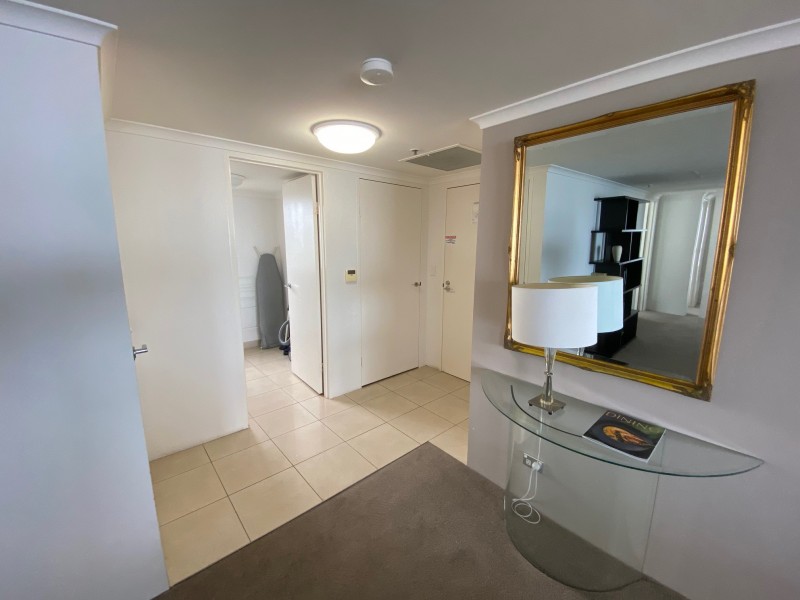 131/59 Pacific St, Main Beach QLD 4217