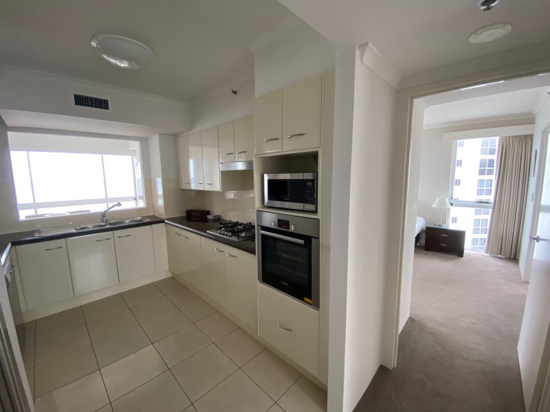 131/59 Pacific St, Main Beach QLD 4217