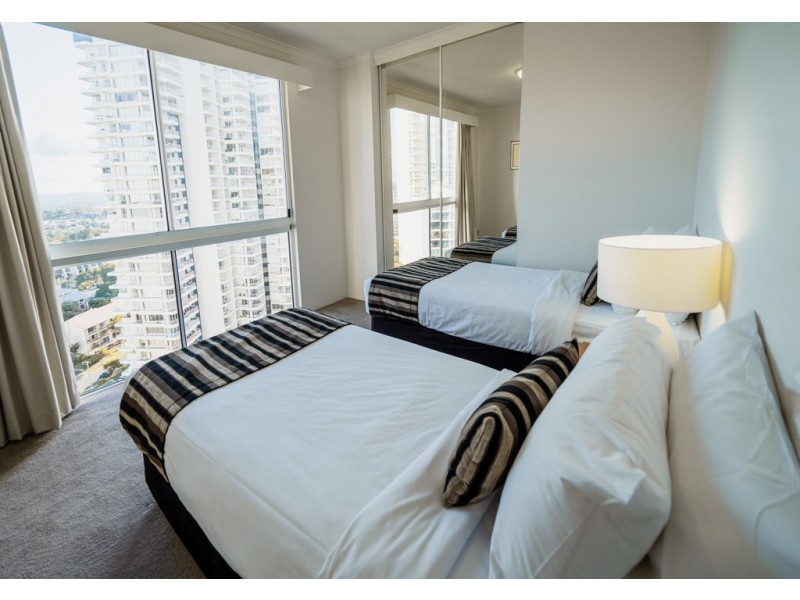 131/59 Pacific St, Main Beach QLD 4217