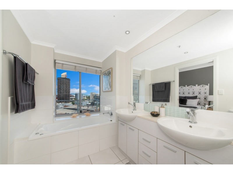 U804 / 151 Sturt Street, Townsville City QLD 4810