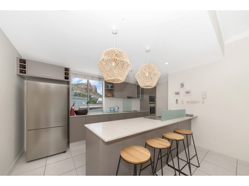 U804 / 151 Sturt Street, Townsville City QLD 4810