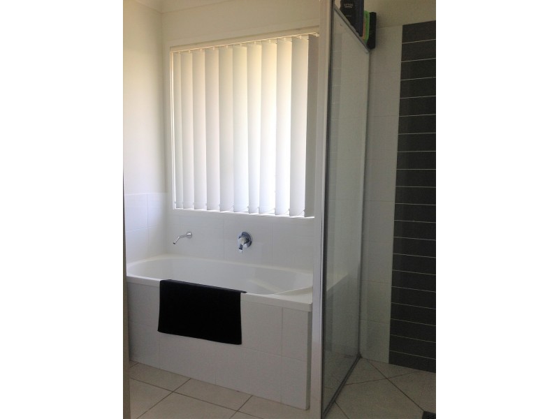 6 WILKIE STREET, Bannockburn QLD 4207