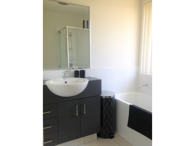 6 WILKIE STREET, Bannockburn QLD 4207