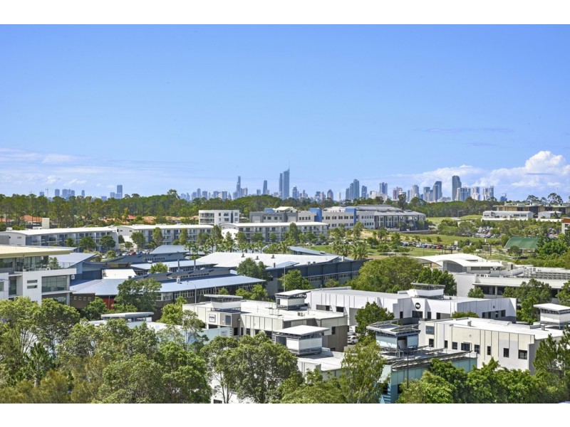 231/33 Lakefront Cres, Varsity Lakes QLD 4227