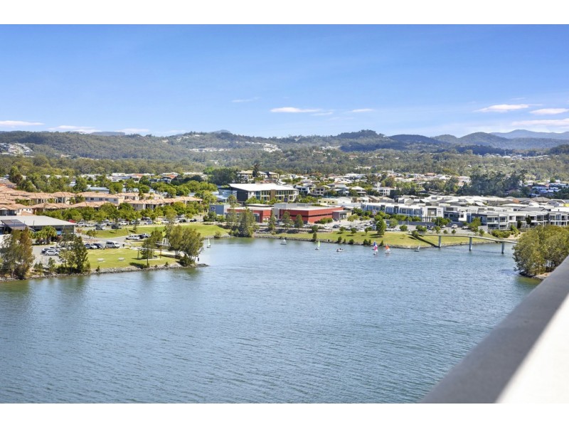 231/33 Lakefront Cres, Varsity Lakes QLD 4227