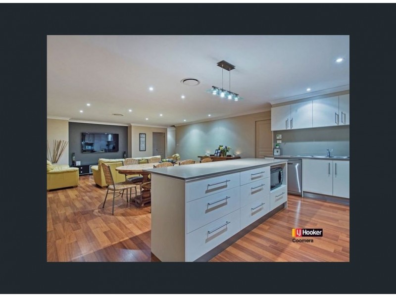 8 Ragamuffin Drive West, Coomera Waters QLD 4209