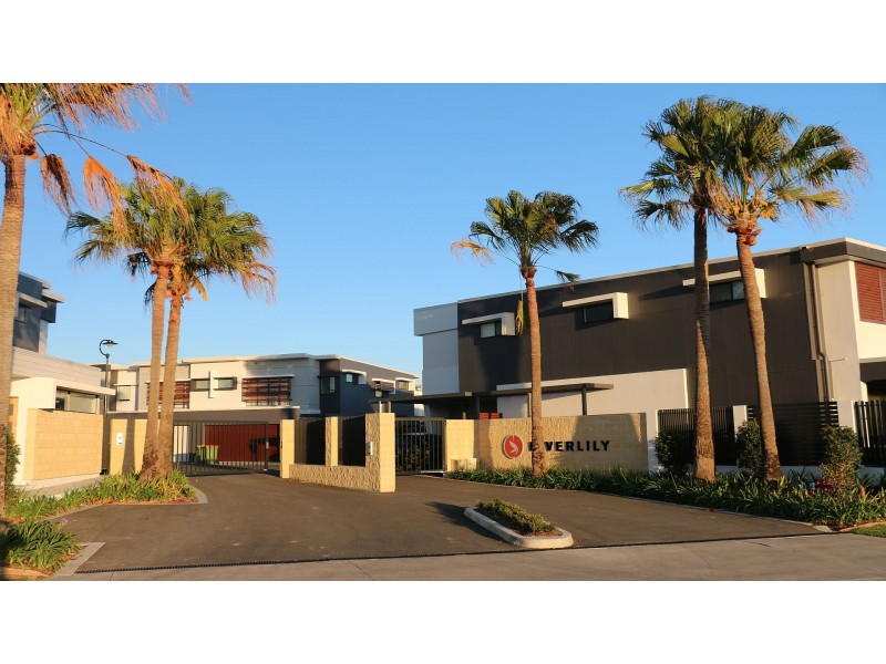 1/42 Stadium Drive, Robina QLD 4226
