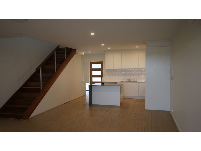 1/42 Stadium Drive, Robina QLD 4226