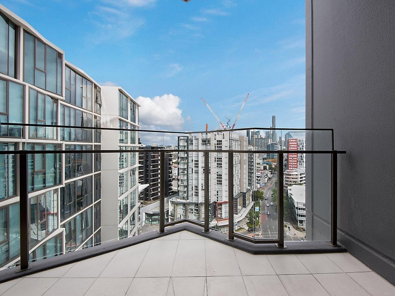 1033 ANN ST “Level 19″, Newstead QLD 4006