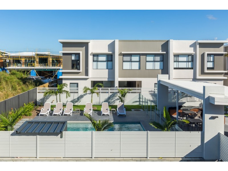 7/33 Sickle Avenue, Hope Island QLD 4212
