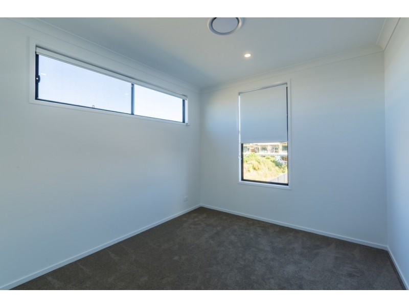 7/33 Sickle Avenue, Hope Island QLD 4212