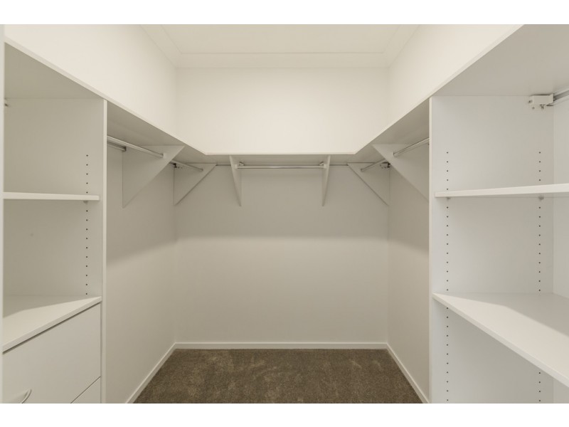 7/33 Sickle Avenue, Hope Island QLD 4212