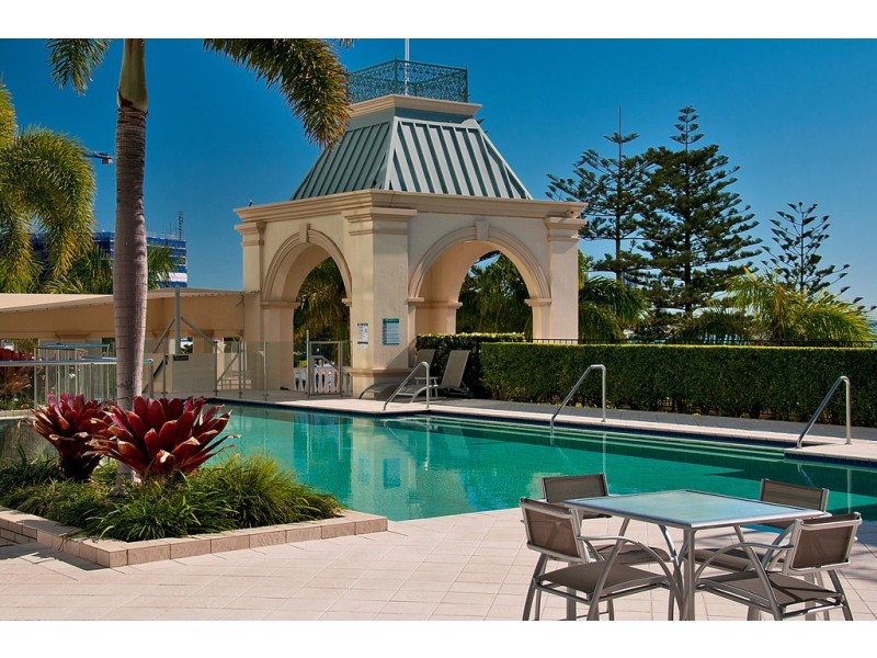 305/360 Marine Parade, Labrador QLD 4215