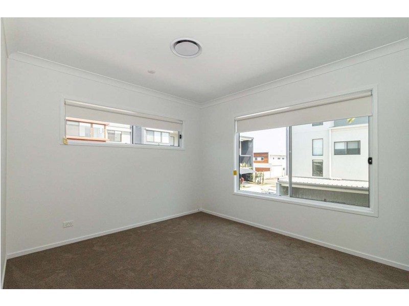 22/6 Park Cove Boulevard, Hope Island QLD 4212