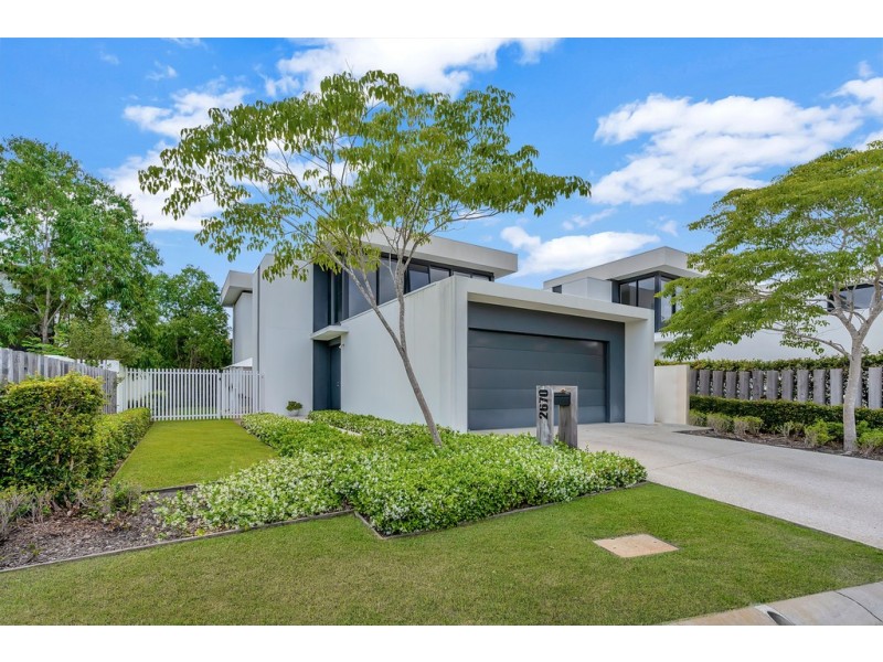 2670 The Address, Hope Island QLD 4212