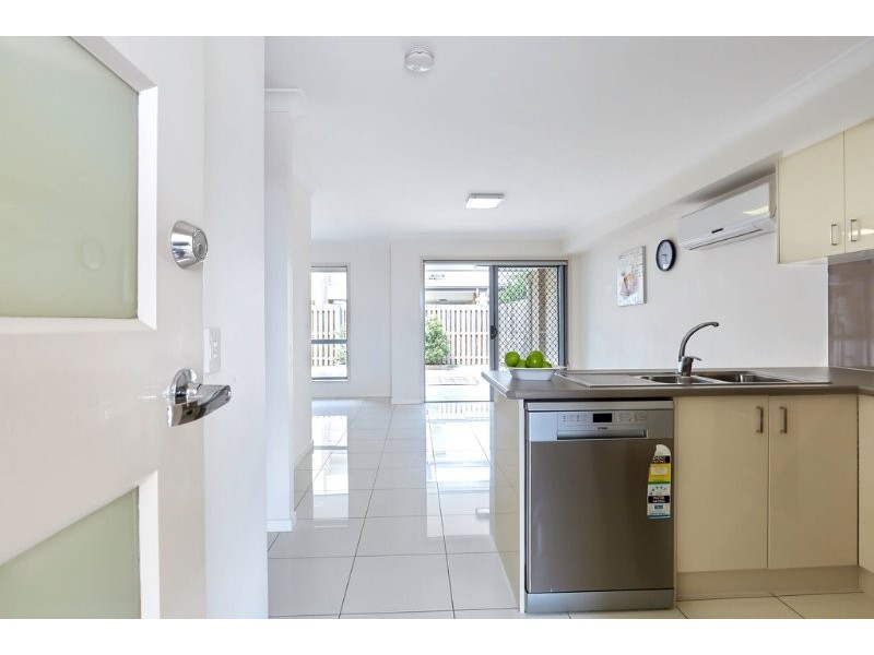 Unit 3 12 Joyce Street, Coopers Plains QLD 4108