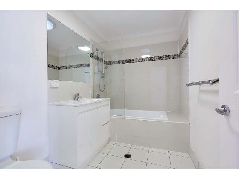 Unit 3 12 Joyce Street, Coopers Plains QLD 4108