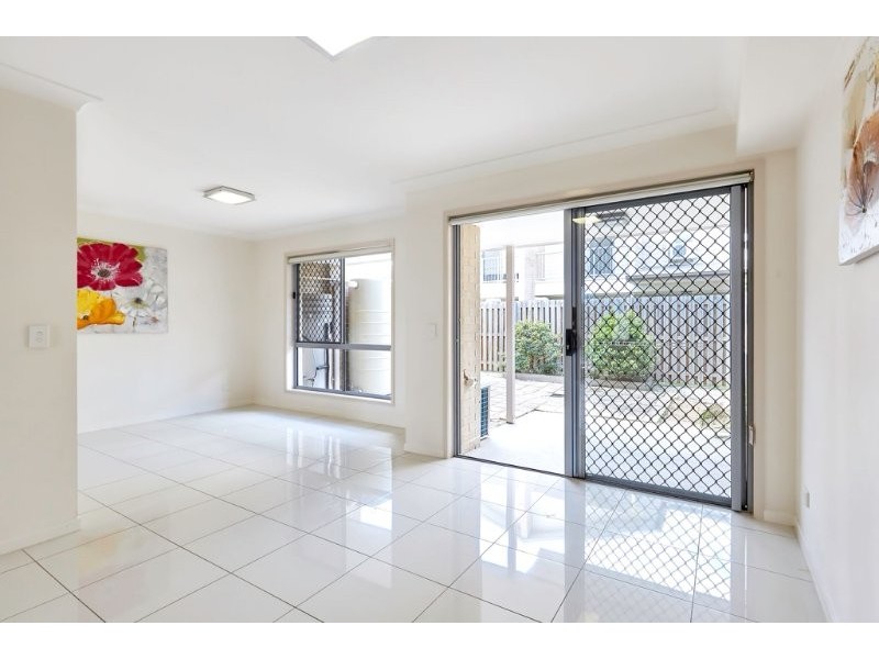 Unit 3 12 Joyce Street, Coopers Plains QLD 4108