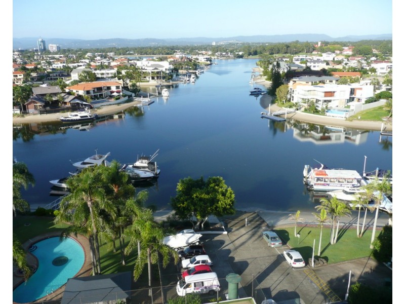 20 Commodore drive, Surfers Paradise QLD 4217