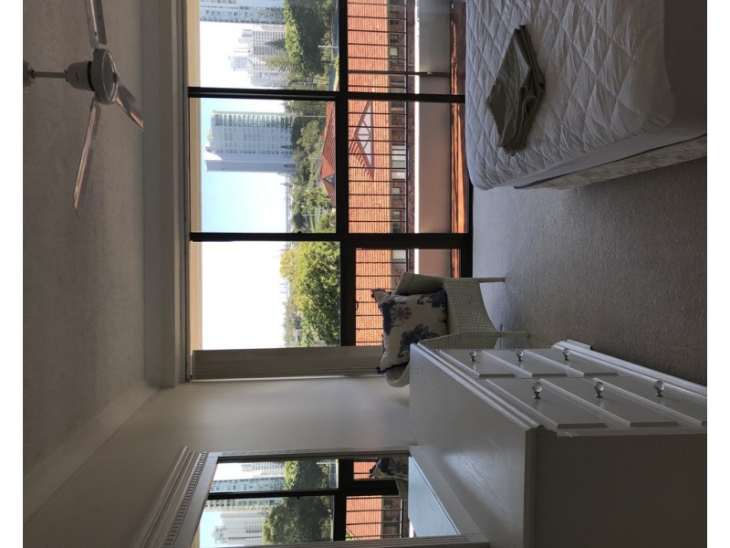 20 Commodore drive, Surfers Paradise QLD 4217