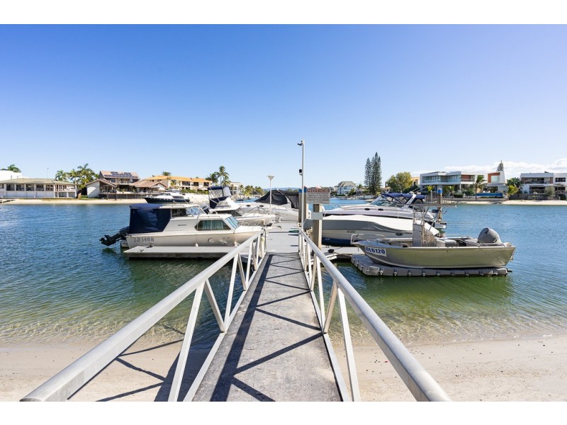 36/18 Commodore Drive, Paradise Waters QLD 4217