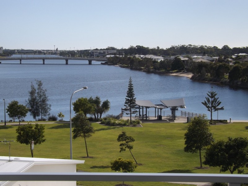 36/46 Regatta Blvd, Birtinya QLD 4575