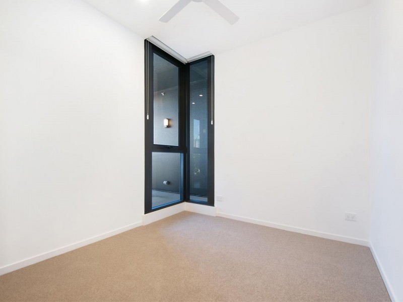 1033 ANN ST “Level 18″, Newstead QLD 4006