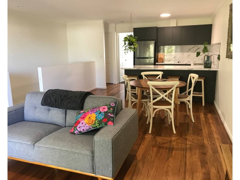 5/4 ADVANCE PLACE, Sunrise Beach QLD 4567