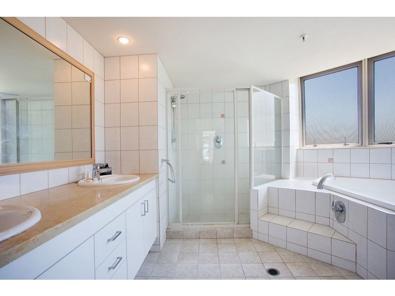 66/100 Old Burleigh Road, Broadbeach QLD 4218
