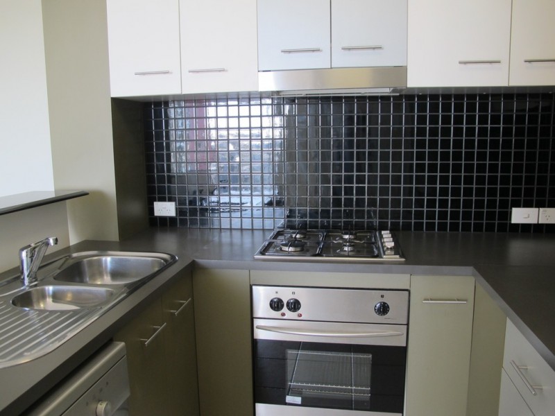 ID: 22144997 27 Station Road, Indooroopilly QLD 4068