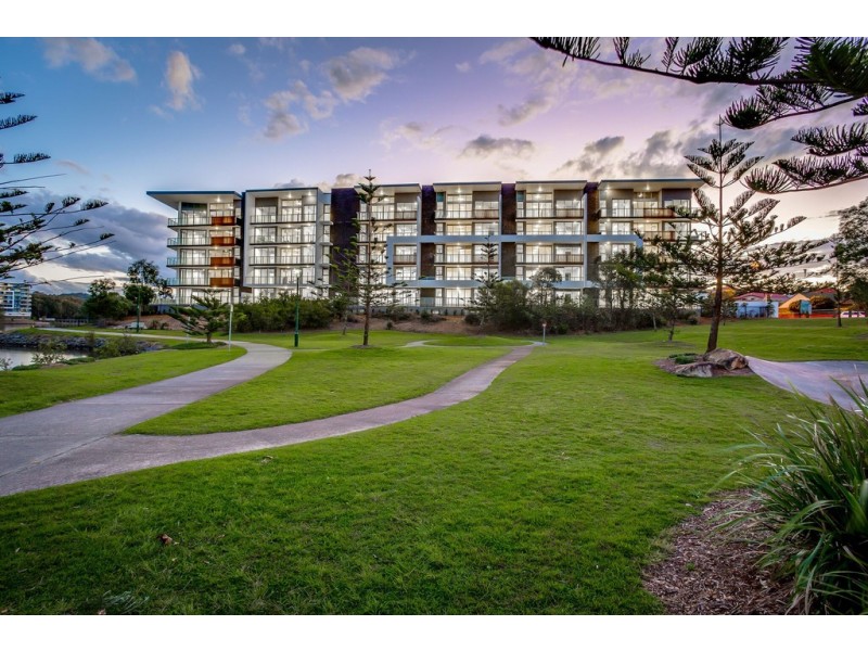 2F/65 Varsity, Varsity Lakes QLD 4227