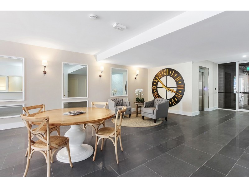 306/8 Waverley Street, Southport QLD 4215